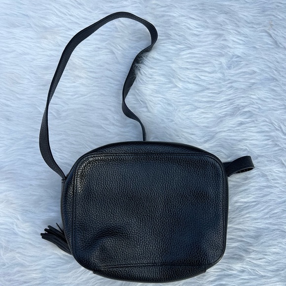 Cuyana Bags Cuyana Black Leather Tassel Crossbody Bag Poshmark